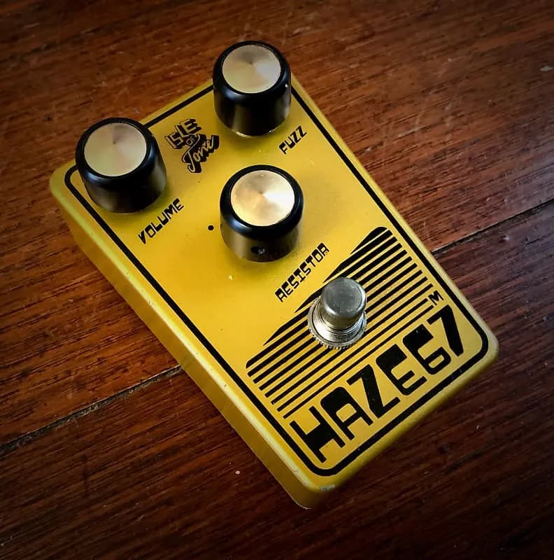 Haze 67 Guitar Pedal By Isle of Tone