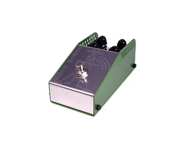 The Chain Home Tremolo Guitar Pedal By ThorpyFX